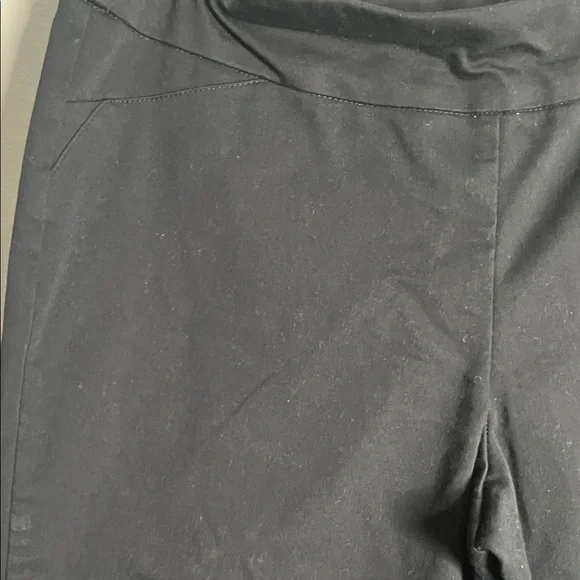 Croft & Barrow Effortless Stretch Black Capris - Picture 3 of 3